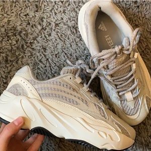 Yeezy Boost 700